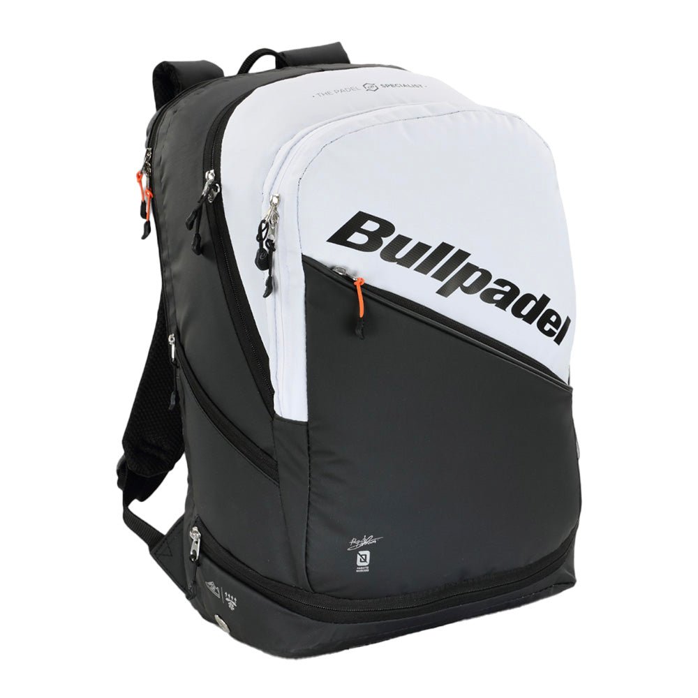 Mochila BULLPADEL BPM HACK Blacno och Black 2025 PAQUITO NAVARRO